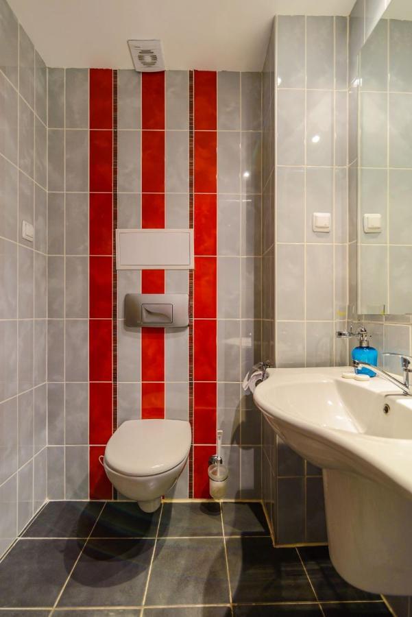 Spacious Studio With Balcony & Pool By The Marina Balçık Dış mekan fotoğraf