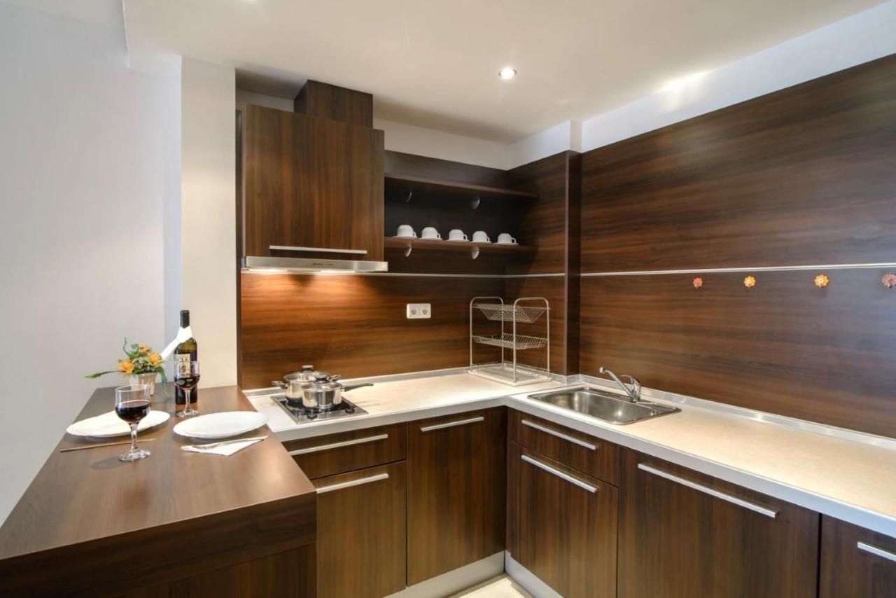 Spacious Studio With Balcony & Pool By The Marina Balçık Dış mekan fotoğraf